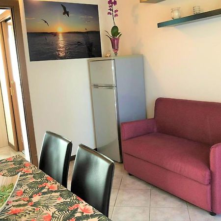 Oasi Di Paradiso - Comfy Private Apartment On Ground Floor With Terrace Desenzano del Garda Dış mekan fotoğraf